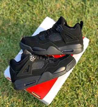 A picture of Jordan 4
