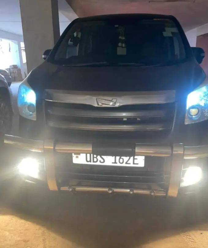 A picture of Toyota noah
