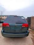 A picture of Toyota sienna 04 05