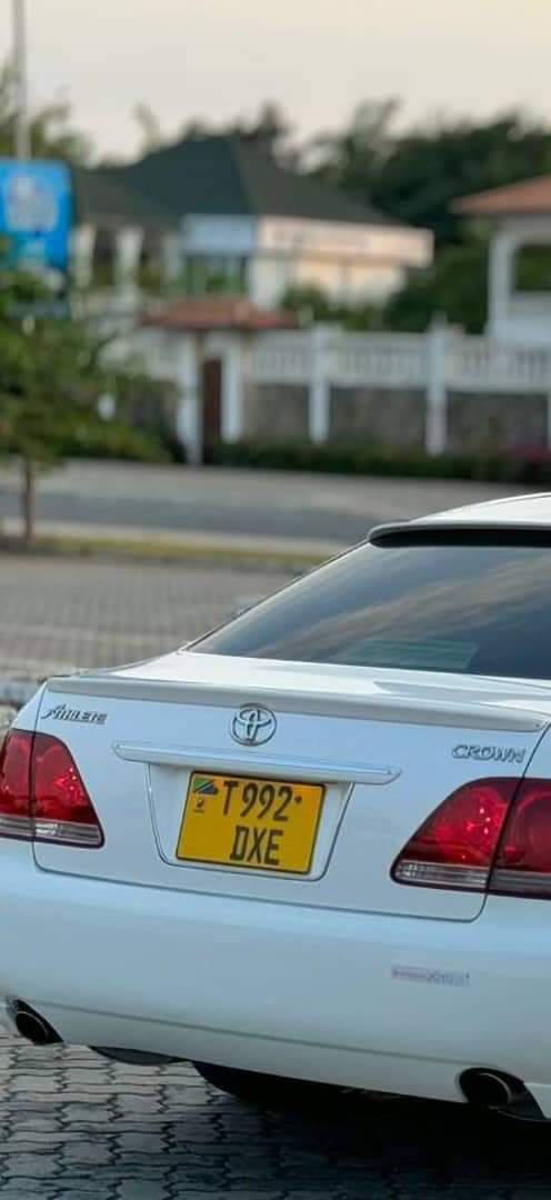A picture of Crown athletic milion 13.9 Ipo mwanza Automatic Engine safi 0784857610