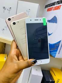 A picture of Oppo F1s