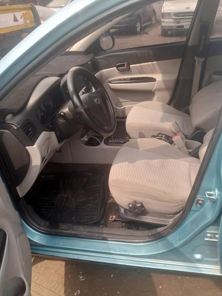 A picture of 2007 Hyundai accent Automatic Engine and gear perfect Ac chilling