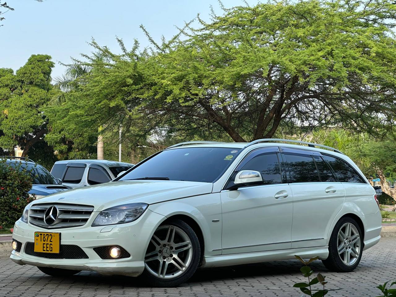 A picture of Mercedes Benz for sale