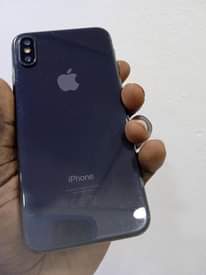 A picture of GREAT DEAL APPLE IPHONE X 64GB 100 BATTERY LIFE 550K