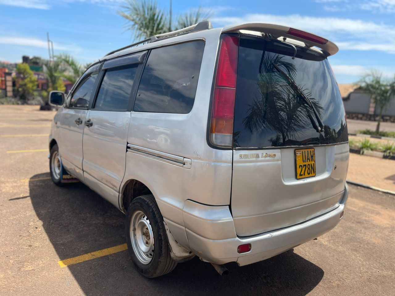 A picture of Noah 12.5m call 0701488581 WhatsApp 0776417404