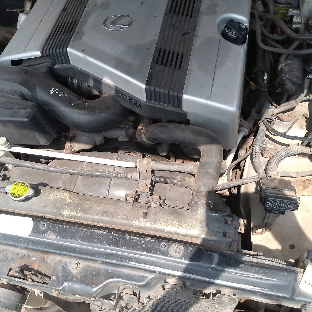 A picture of Lexus LX470