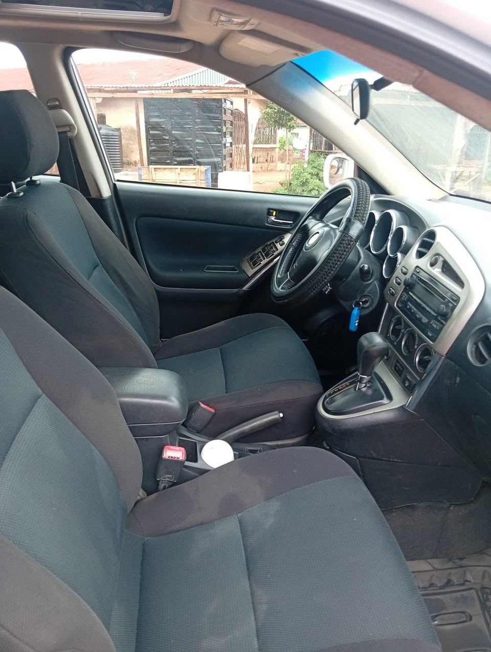 A picture of Toyota matrix