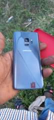 A picture of Samsung galaxy s9 ckean sanaaaaaaa