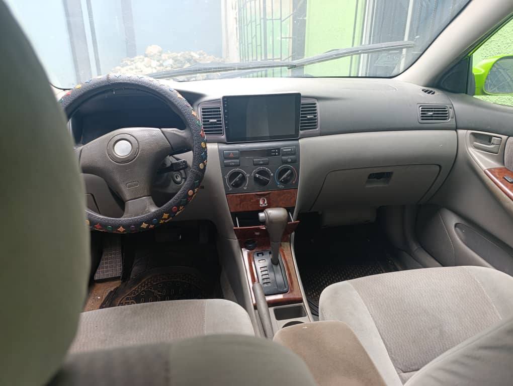 A picture of Toyota Corolla 2004