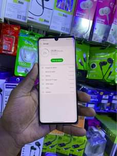 A picture of LG VELVET 5G PRICE 530k