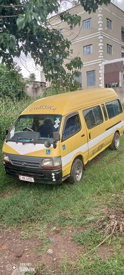 used toyota hiace