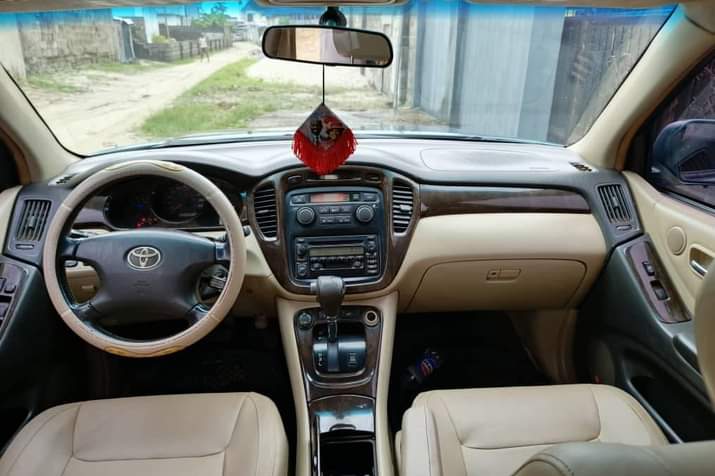 A picture of Super Sharp 2004 Model Highlander