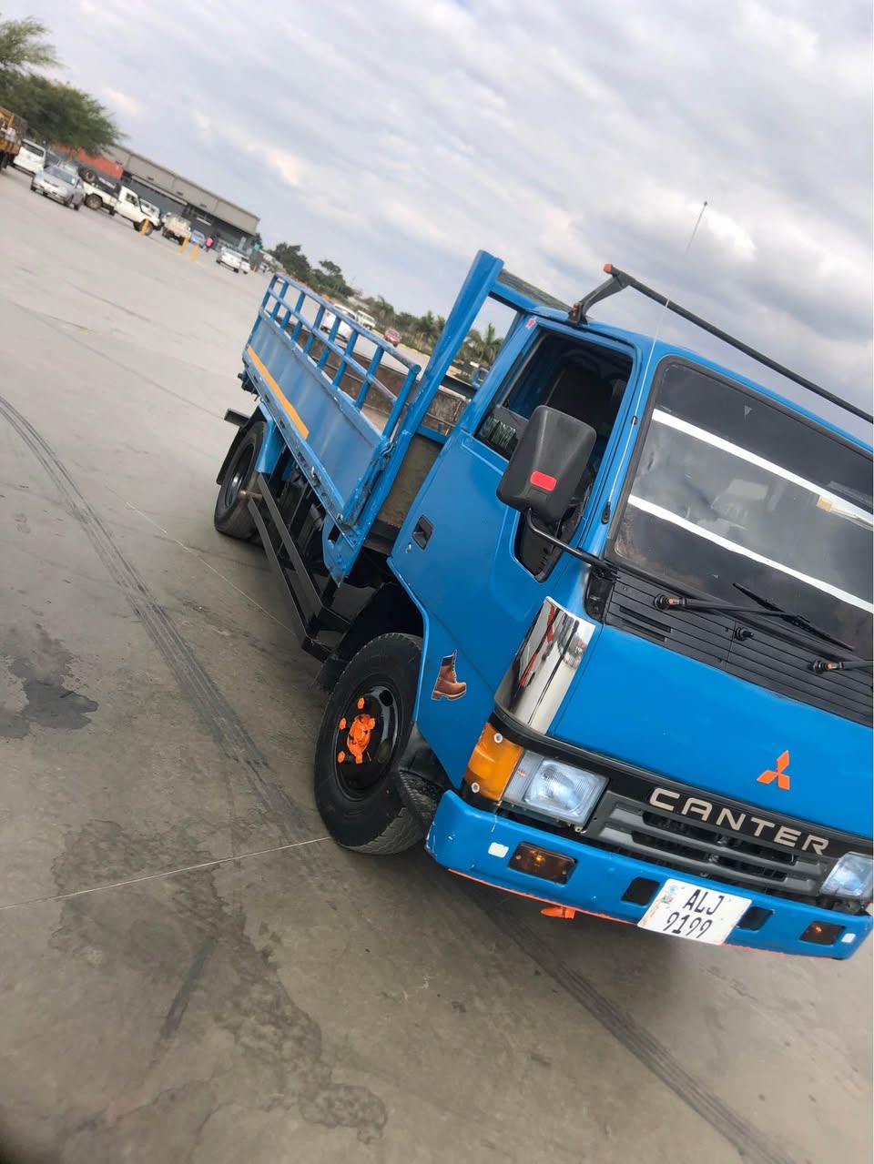 used mitsubishi canter