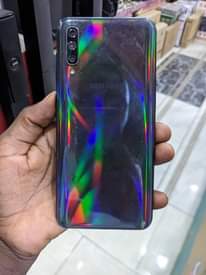 A picture of Samsung Galaxy a50 gb128 ram4 net4g finger fail