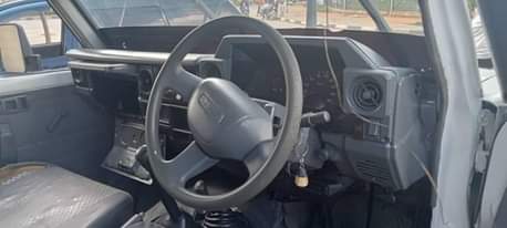 A picture of Landcruiser hardtop single curbine pickup 50m