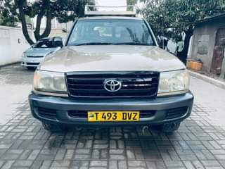 A picture of  LANDCRUISER_GX_0620356906
