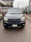 A picture of 04 Toyota