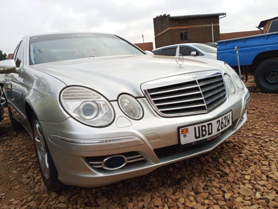 A picture of Mercedes Benz e240 petrol