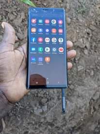 A picture of Samsung Galaxy note 9 krek kdgo gb128 ram6 net4g