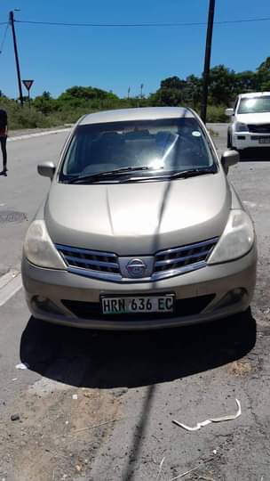 A picture of 2015 X Nissan Tida X