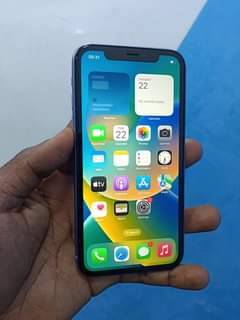 A picture of IPHONE 11 64GB