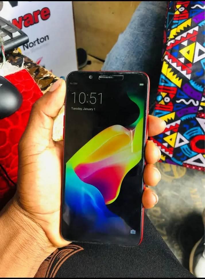 A picture of Oppo A83