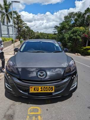 mazda axela