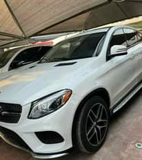 A picture of Car