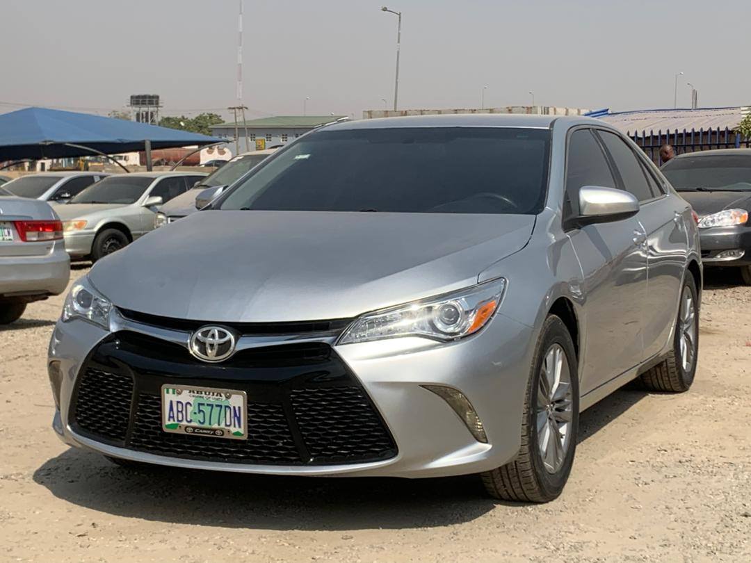 A picture of Toyota Camry XLE 2015