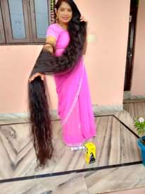 A picture of Zafran hair growth therapy oil