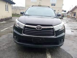 A picture of 2016 Toyota Toyota Highlander