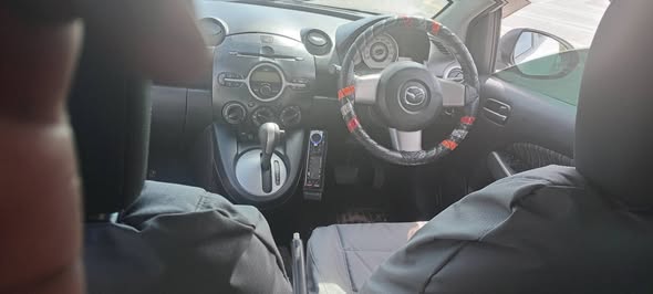 A picture of Mazda demio