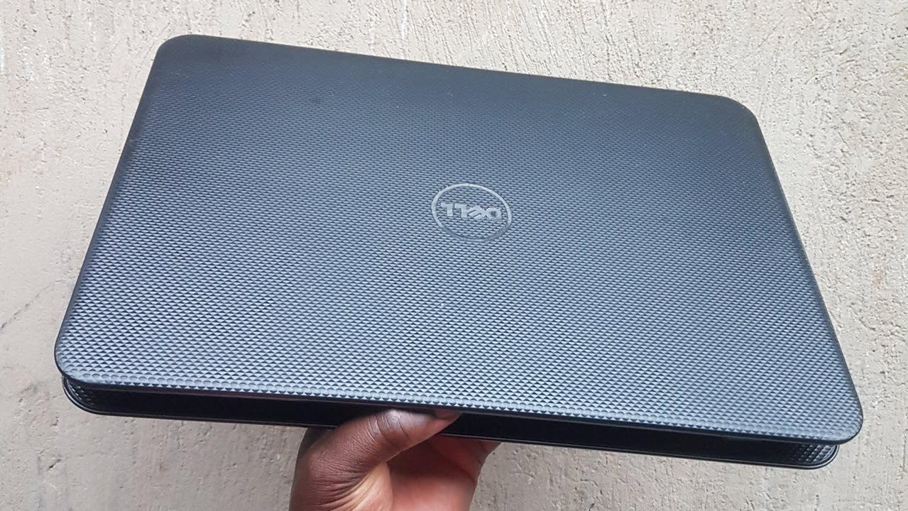 A picture of Dell laptop
