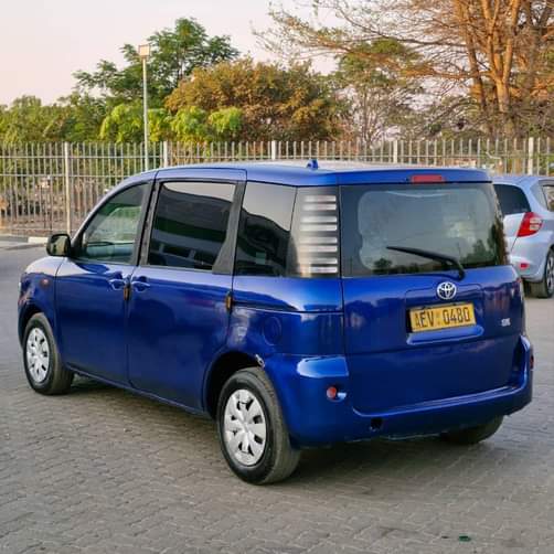 used toyota sienta