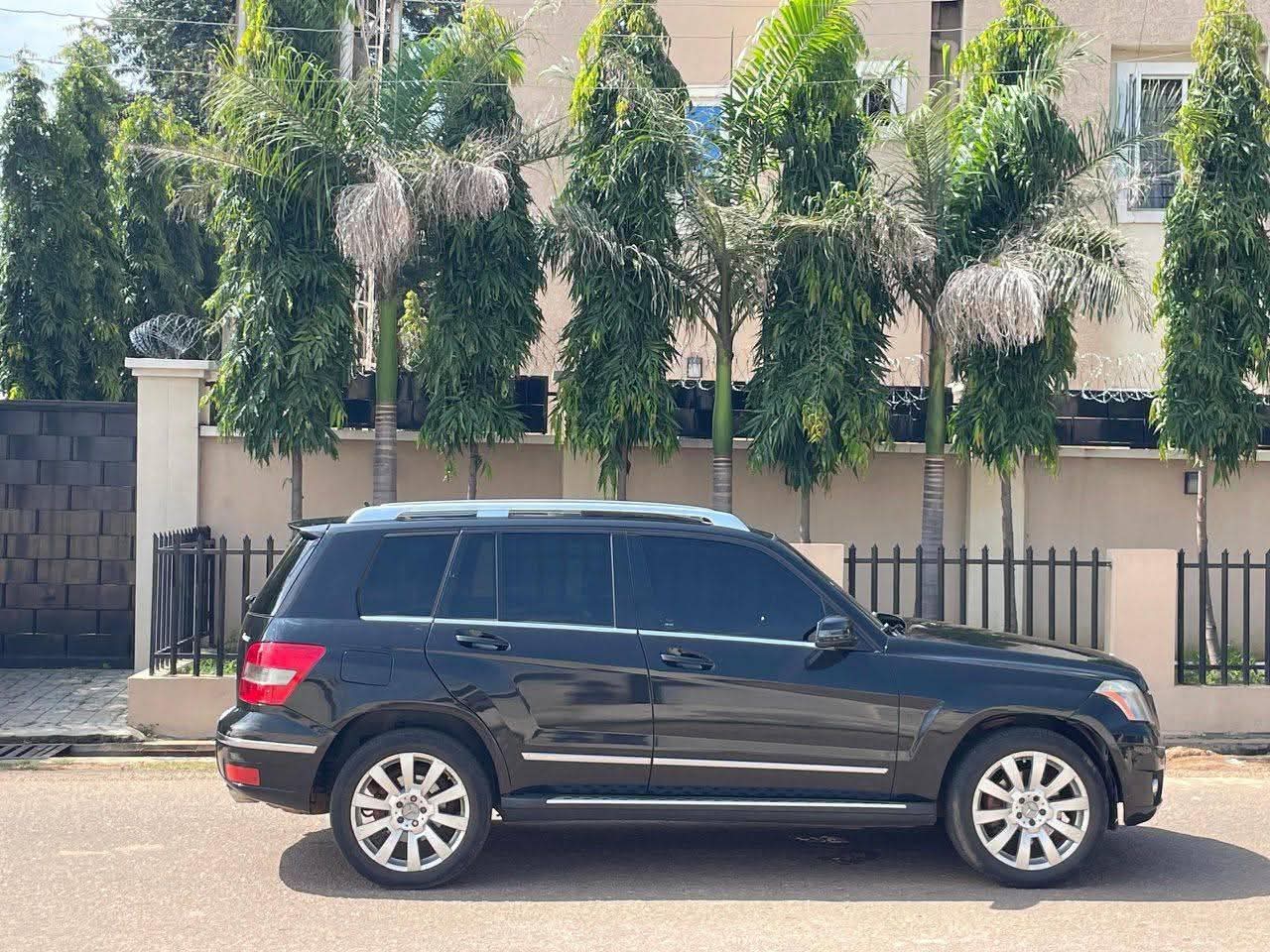 A picture of 2010 Mercedes Benz 2010