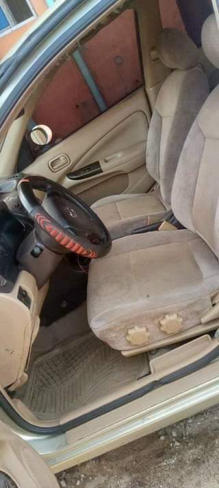 A picture of Nissan sonny for sale good condition location ibeju lekki Lagos