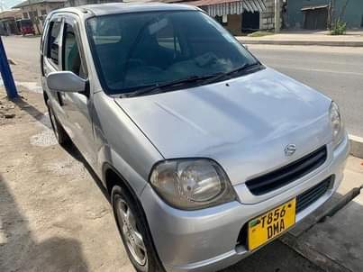 A picture of Suzuki kei