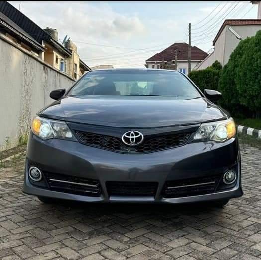 A picture of Toyota Camry sport