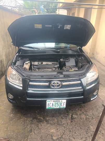 A picture of 2010 Toyota RAV4 in Tokumbo standard for sale 4plugs Venza