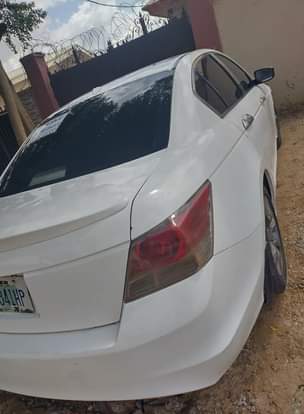 A picture of Monday Super Distress Honda Accord 2008