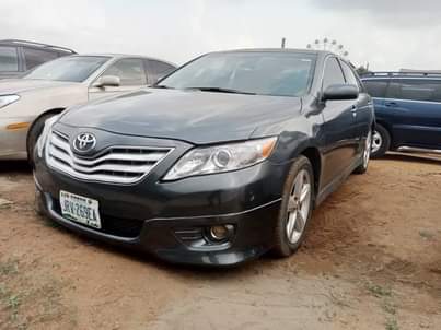 A picture of For sale Slightly used 2011 Toyota Camry SE Full option