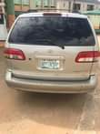 A picture of Clean Toyota Sienna 2001