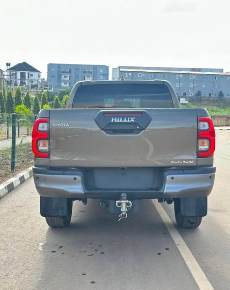 A picture of Toyota Hilux 2023 model
