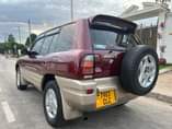 A picture of TOYOTA RAV4 BEI 12 5