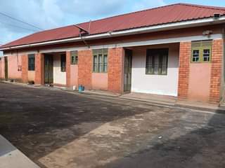 A picture of 9 units on sale in kireka kamuri road