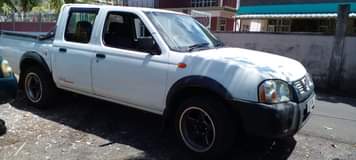 nissan navara