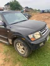 A picture of First body pan Auxulary intact Auto transmission 1 2M owner