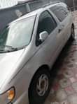 A picture of 2002 Toyota Sienna First Body