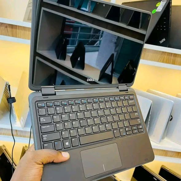A picture of Dell latitude 3189