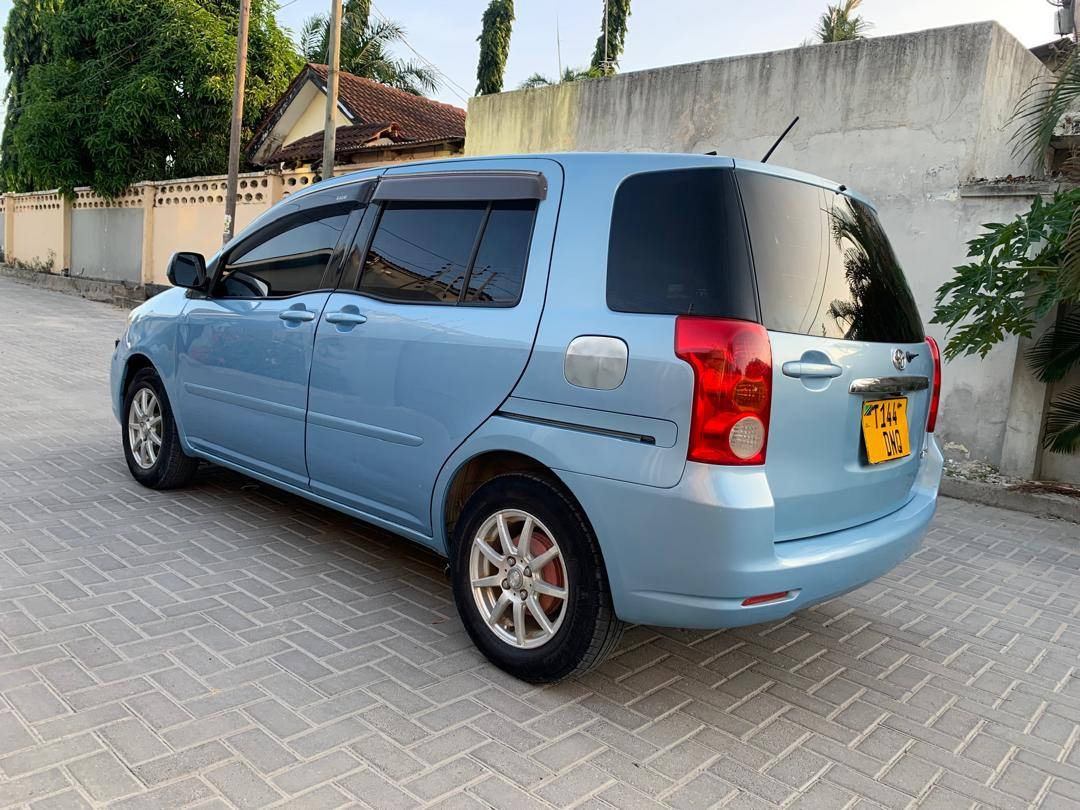A picture of TOYOTA RAUM...Call 0623090889